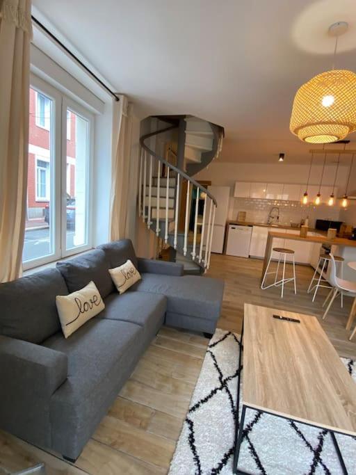 Charmante Maison Dans Le Vieux Douai Esterno foto